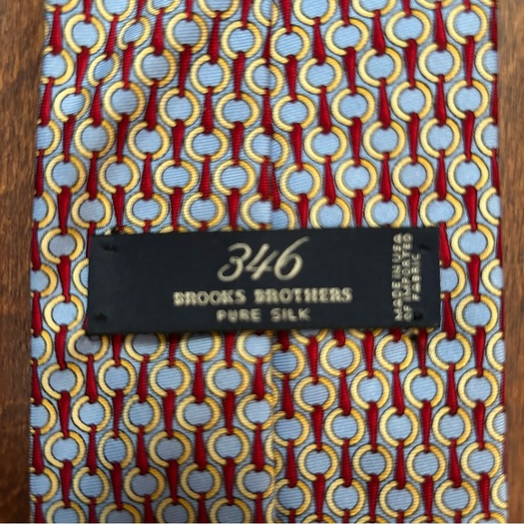 Brooks Brothers 346 Men's 100% Silk Tie - Blue and Red - Picture 8 of 9
